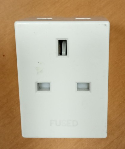 Way triple plug mains - plug-in,