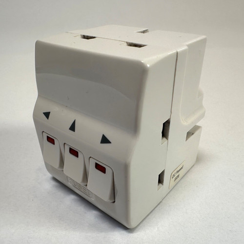 Masterplug way switched plug - masterplug,